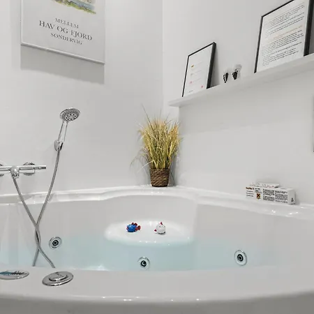 3 Bedroom Gorgeous In
