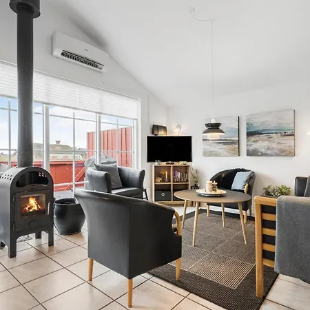 Ferienhaus 3 Bedroom Awesome In Hvide Sande *