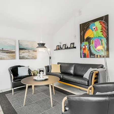 3 Bedroom Awesome In Hvide Sande Holiday home